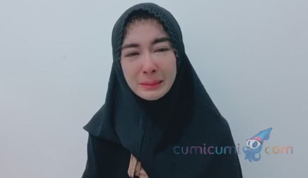 Uut Permatasari Kehilangan Sosok Ibu Mertua yang Sangat dicintainya