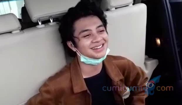 Tetap Romantis! Tepis Kabar Putus dengan Shafa Harris, Bastian Steel Belum Siap Nikah Muda