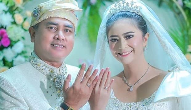 Ciee.. Lepas Masa Janda, Qory Sandioriva Resmi Dinikahi Seorang Pilot Duda Anak 4