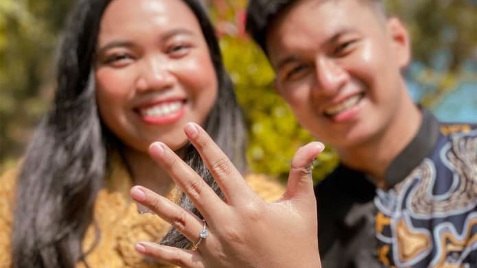 Selamat! Mumuk Gomez dan Eno Resmi Menikah