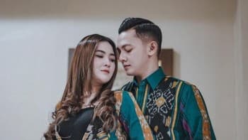 Temani Nella Kharisma Persiapan Lahiran, Dandanan Dory Harsa Bikin Pangling