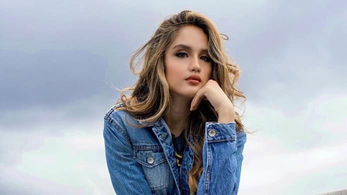 Cinta Laura Pamer Rambut Pendek, Netizen: Seperti Cleopatra