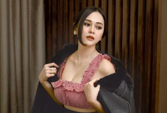 Jalan-jalan Bareng Anak, Aura Kasih: Cari Papa Baru Yuk!