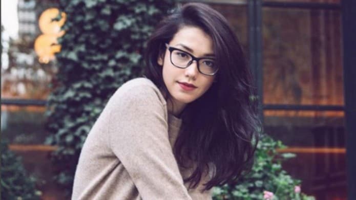Diisukan Pindah Agama Setelah Menikah, Velove Vexia Buka Suara