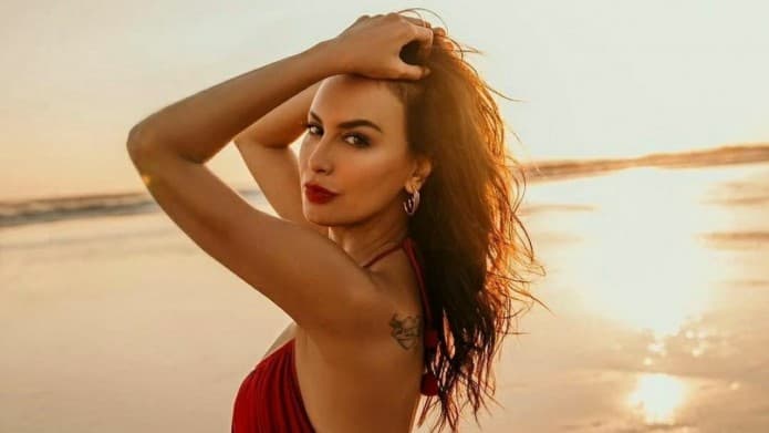 Cerita Sophia Latjuba yang Sempat Dilema Memilih Agama