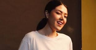 Terus Dicibir karena Muka Makin Tirus, Tina Toon Balas dengan Cara Kocak