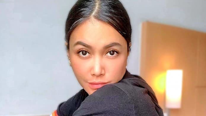 Selain Jual Aset, Denada Pernah Jadi Guru Zumba di Singapura Demi Bertahan Hidup