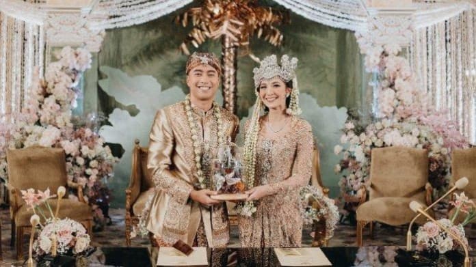 Resmi Menikah, Vidi Aldiano Ungkap Makna Mas Kawin Dolar dan Poundsterling