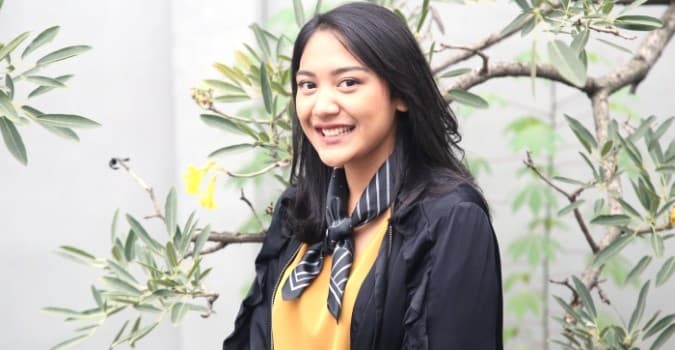 Bereaksi Santai saat Rugi Rp800 Juta, Putri Tanjung Jadi Perbincangan Netizen
