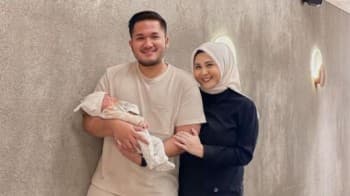 Dinyatakan Negatif, Kesha Ratuliu Ungkap Alasan Temani Bayinya yang Positif COVID-19
