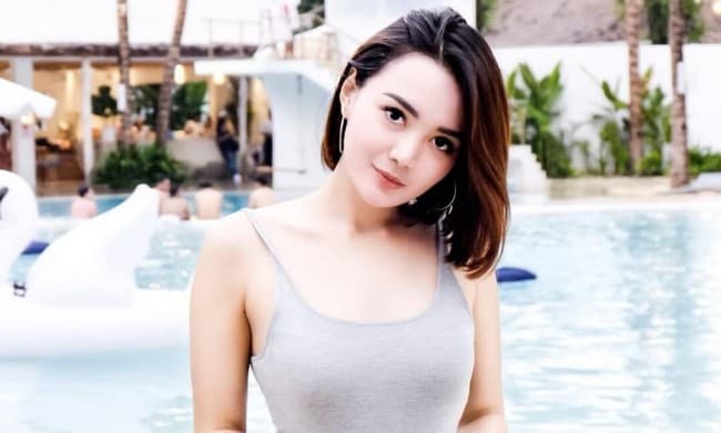 Dicurigai Hamil Oleh Deddy Corbuzier, Wika Salim Beri Reaksi Tak Terduga