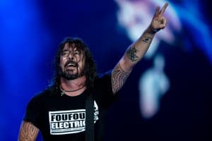 20 Tahun Dave Grohl Foo Fighters Tuli, Komunikasi Hanya Lewat Gerakan Bibir