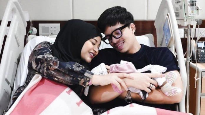 Fantastis! Atta Halilintar Mau Bagikan 222 Kg Daging Kambing untuk Aqiqah Baby Ameena